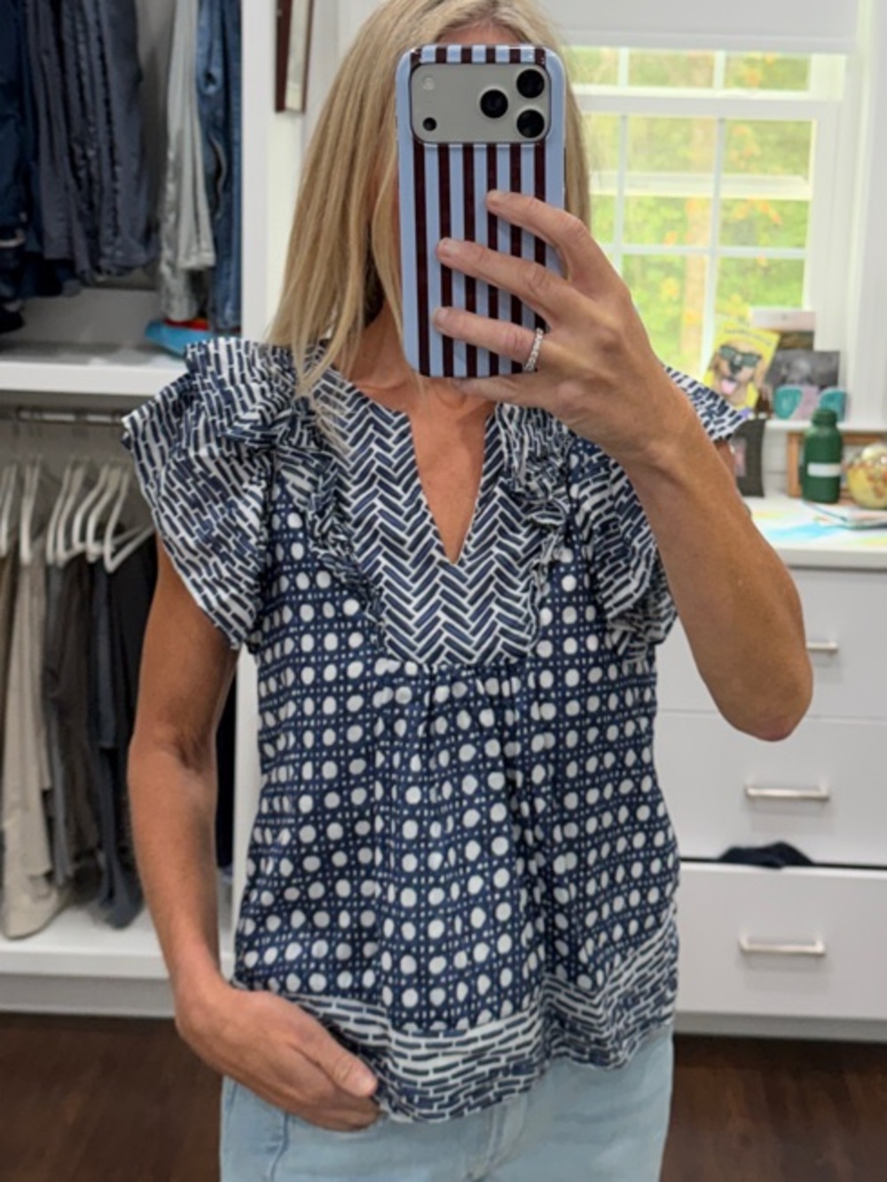 Crown & Ivy V-Neck Ruffle Sleeve Top - Navy/White